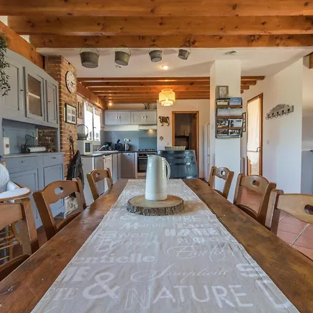 Dom wakacyjny La Ferme De Menoun