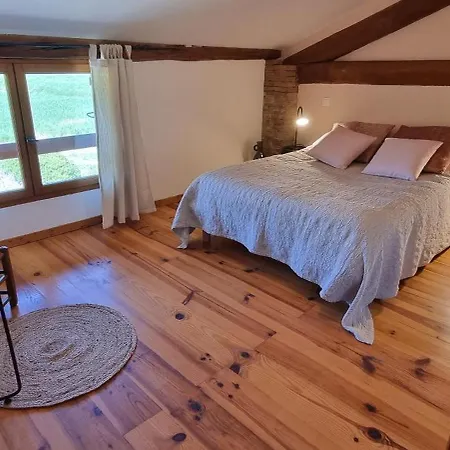 La Ferme De Menoun Casa de Férias *