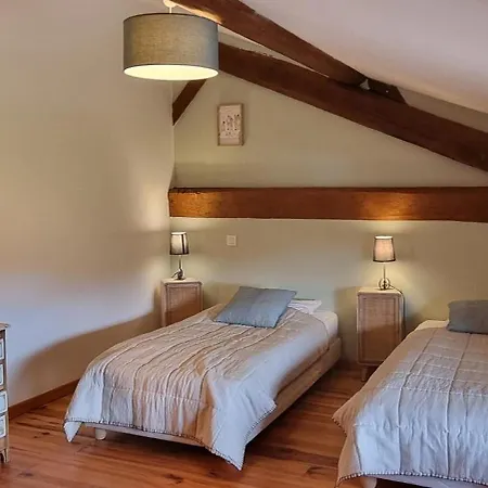 La Ferme De Menoun Casa de Férias Thil (Haute-Garonne)
